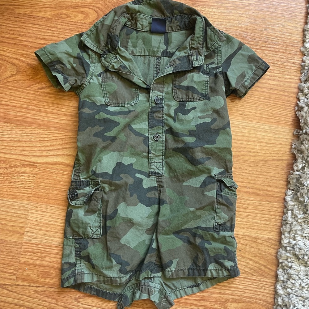 GAP Baby Camo Short Sleeve Romper